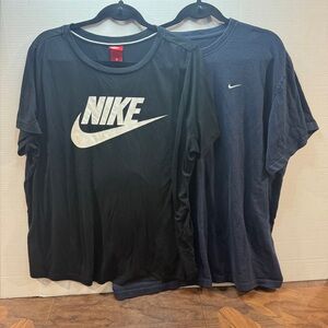 Nike Two t-shirt bundle. Both Men’s 2XL. Worn but in good condition.